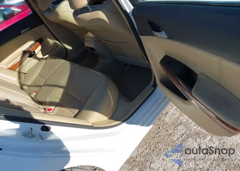 2011 Honda Accord 2.4 Ex-L from USA, damaged, VIN 1HGCP2F82BA156380